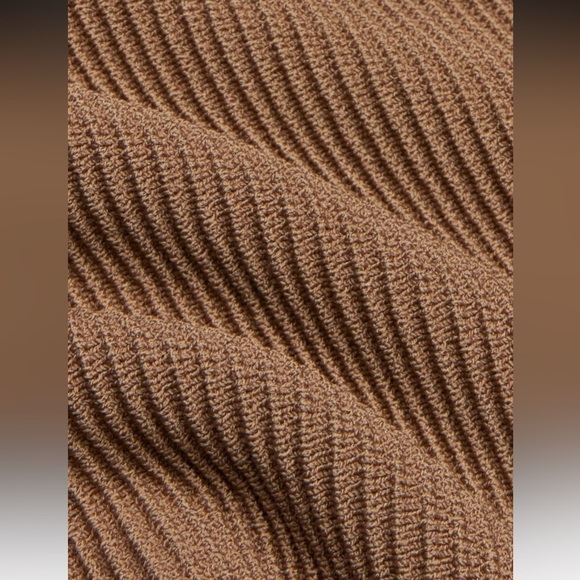 Aritzia- Babaton Sculpt Knit One-Shoulder Top - Picture 6 of 8